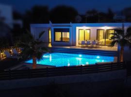 Kyamon Estate Luxury Villa，位于Galangádhos的乡村民宿