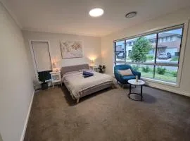 5 bedroom new house (no stairs)