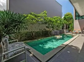 Design 3-bedroom Villa with Pool at Bangtao Beach