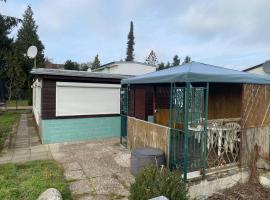 Bungalow im Grünen，位于Werneuchen的酒店