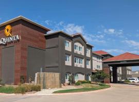南韦科伍德韦拉昆塔套房酒店，位于韦科Waco Regional Airport - ACT附近的酒店