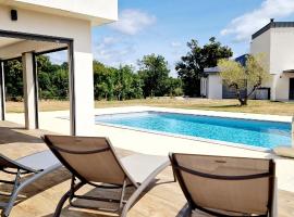 Le Gîte City Haut de gamme, Jardin, Piscine，位于Gabriac的酒店