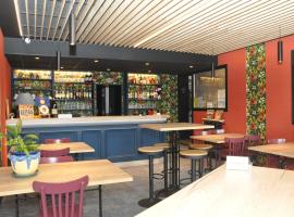 Hôtel des Voyageurs Restaurant Traiteur，位于Bagnols的酒店