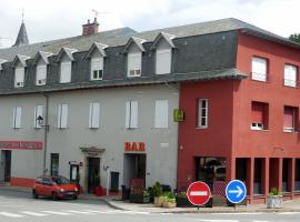 Logis Hotel Restaurant des Voyageurs，位于蓬德萨拉尔的酒店