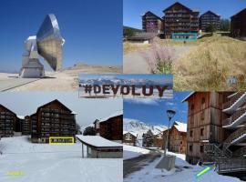 Appartement 8-10 personnes SUPERDEVOLUY Hautes Alpes REZ DE CHAUSSÉE Vue panoramique 3 CHAMBRES，位于德沃吕伊的酒店
