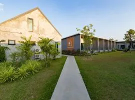 Destino Hotel Surin