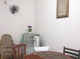 Roomstay homestay Ahmad Rompin，位于瓜拉弄宾的乡村别墅