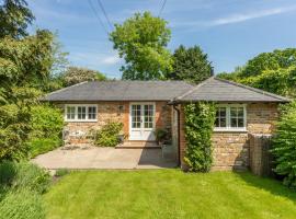 Hope Cottage - West Sussex，位于Henfield的酒店