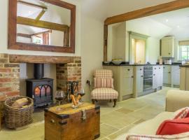 Hope Cottage - West Sussex，位于Henfield的酒店