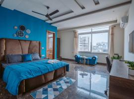 FlxHo Duo - Serviced Apartment & Rooms - Golf Course Road，位于古尔冈高尔夫球场路的酒店
