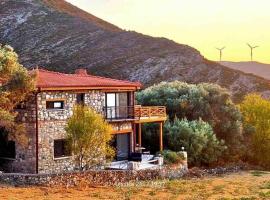 Tepeboz Stone House Tuscany in Karaburun，位于卡拉布伦的海滩短租房