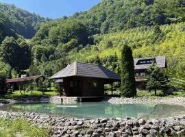 Vikendica Green Forest, Zenica