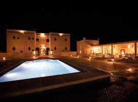 Traditional Riad Merzouga Dunes，位于梅尔祖卡的酒店