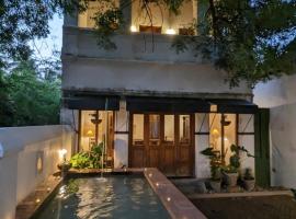 Thanga House by LuxUnlock Private Villas，位于Tarangambādi的酒店