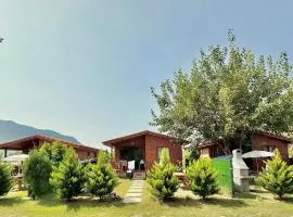 Hurmalik Aparts & Bungalows Very Close to the Sea Large Garden Bungalow with Barbecue and Swing