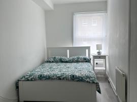 High Barnet Studio Flat，位于巴尔内特特伦特探险公园附近的酒店