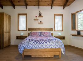 Bungalow Indra Tepoztlan，位于Amatlán的酒店