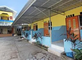 OYO Life 92960 Rumah Kos Kita