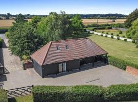 The Stables Rectory Farm，位于霍尔斯特德的酒店