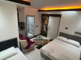 Egytp flat in the heart of city