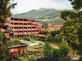 MalisGarten Green Spa Hotel - Adults Only，位于齐勒河谷采尔的酒店