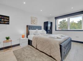 Captivating 1-Bed Studio in Feltham，位于Feltham的酒店