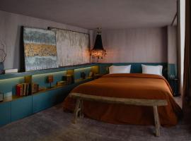 Unique Boutique Hotel Antibes Juan-les-Pins，位于昂蒂布的酒店