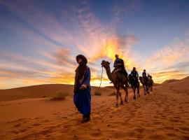 Merzouga Luxury Sahara Camps，位于梅尔祖卡的酒店