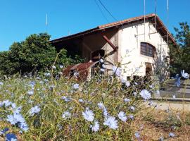 Albergue & Cafetería Vía de la Plata Hervás，位于埃尔瓦的青旅