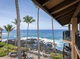 Oceanfront Penthouse with Loft，位于科纳的公寓