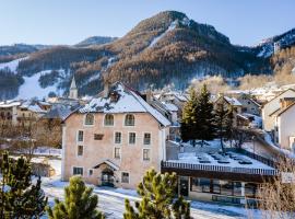 Auberge de Jeunesse HI Serre-Chevalier，位于拉萨尔莱阿尔佩塞尔舍瓦利埃维伦纽夫滑雪学校附近的酒店