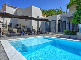 Casa Cafenio by PosarelliVillas，位于Nípos的酒店