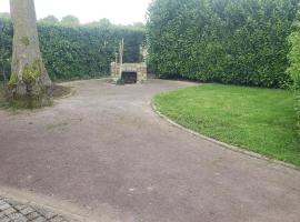 Camping le pré fleuri，位于Febvin-Palfart的酒店