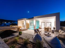 Exclusive Luxury Moca beachfront villa, Molos, Paros，位于莫罗斯帕罗的低价酒店