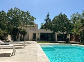 Villa avec Piscine et Spa，位于维纳桑的酒店