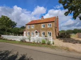 Horseshoe Cottage