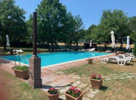 Il Forcone，位于帕尼卡莱的酒店