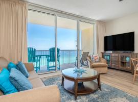 Stunning Ocean & Sunset Views, Direct Beach Access with 2 King Bedrooms at Panama City Beach, Fl，位于巴拿马城海滩的带泳池的酒店