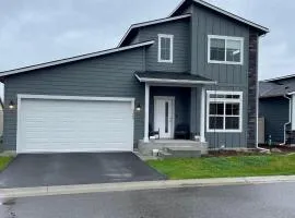 Post Falls Hideaway New 4 Bedroom Home Short Term