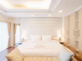 Homey Home at Hat Yai Perfect Place for Grouping，位于Ban Kho Hong的度假屋