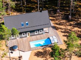 Dirhami Pool Villa，位于Dirhami的酒店