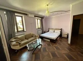 FAVORIT HOTEL-HOSTEL
