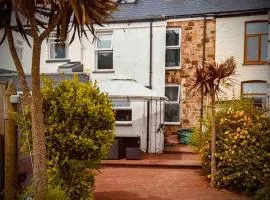 Central Newquay Terrace House