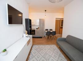 Newly adapted 3-room apartment，位于波斯托伊纳的酒店