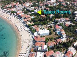 Tasos Rooms，位于斯陶帕的酒店