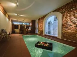Hidden Mansion with Private Pool