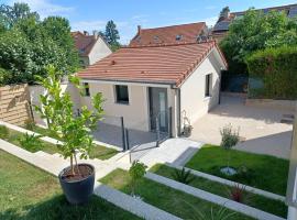 Petite maison cocooning aux portes de Paris，位于奥利的别墅