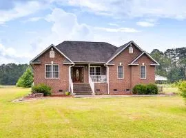 Peaceful North Carolina Getaway with Large Deck!