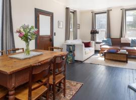 Wynkoop at Carlton: Taste of Europe, Walk to Wineries, Dog Friendly，位于Carlton的酒店