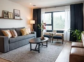 The Selkirk House by Revelstoke Vacations